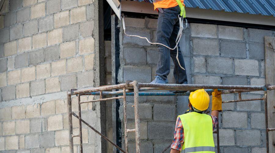 Professional residential roofers in Four States, WV